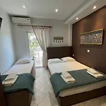 Grecian Sea בית הארחה 3*