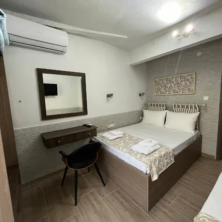 Pensión Grecian Sea 3*